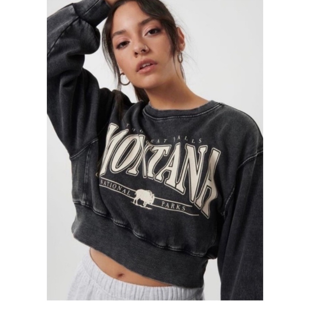 Garage Oversized Black Washed Montana Cropped Sweatshirt Street Style Cabin Core